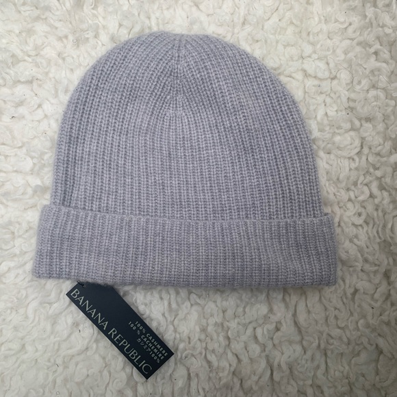 BANANA REPUBLIC CASHMERE HAT - Picture 1 of 2